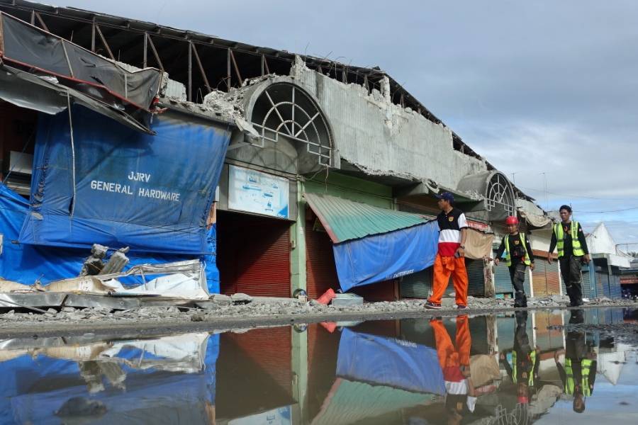 Φιλιππίνες: Αναζητούνται ενδείξεις ζωής στο εμπορικό κέντρο που κατέρρευσε