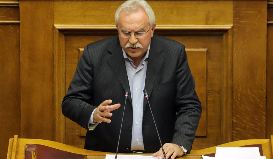 ΣΥΡΙΖΑ: Ο Δημήτρης Γάκης καταλαμβάνει την έδρα του Νεκτάριου Σαντορινιού