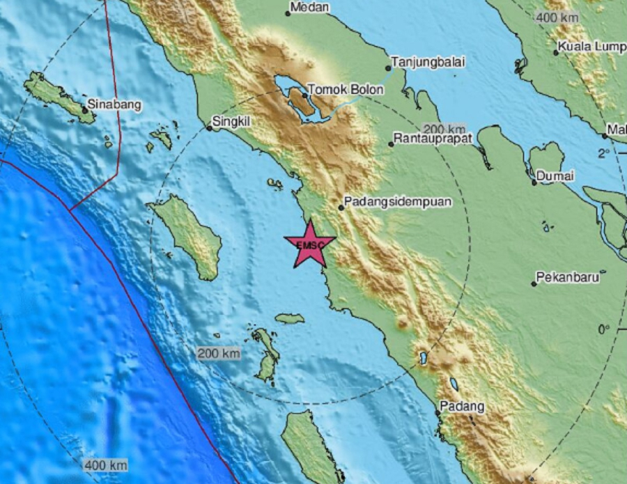 Μεγάλος σεισμός 6,1 Ρίχτερ στην Ινδονησία