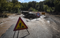 Η κακοκαιρία «Αθηνά» χτύπησε την Εύβοια: Κατολισθήσεις και πλημμύρες