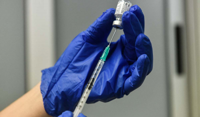 Τρίτη δόση εμβολίου για όλους – Ανοίγει μέσα στο επόμενο 10ήμερο η πλατφόρμα για ραντεβού