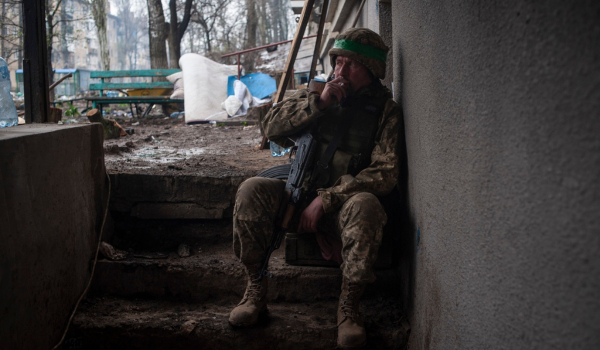 Ουκρανία: Νεκροί δύο άμαχοι από ρωσικές επιθέσεις στην Χερσώνα