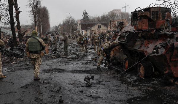 Παραδόθηκαν 1.026 Ουκρανοί στρατιώτες στις ρωσικές δυνάμεις στη Μαριούπολη
