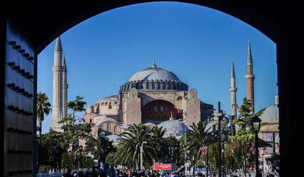 Τουρκία: Εισιτήριο εισόδου για τους ξένους τουρίστες από σήμερα στην Αγία Σοφία