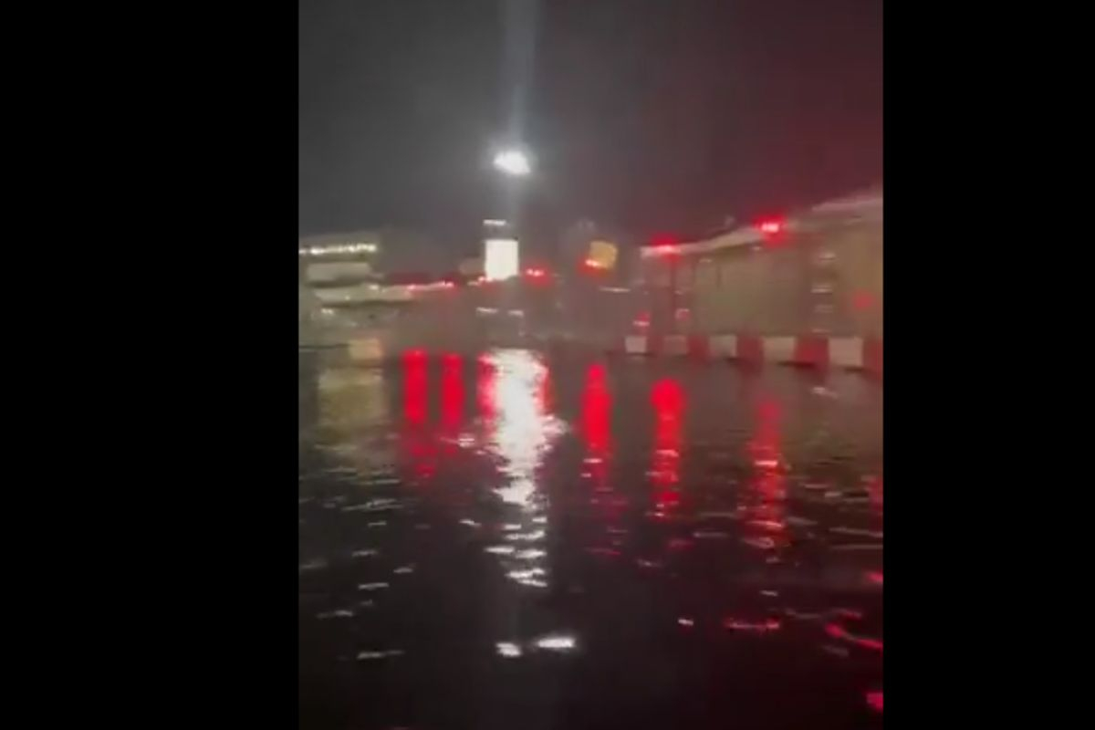 Σφοδρές καταιγίδες έπνιξαν το αεροδρόμιο της Φρανκφούρτης - Ματαιώθηκαν 90 πτήσεις
