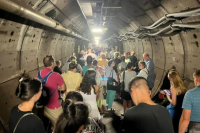 Εκατοντάδες εγκλωβισμένοι στο τούνελ της Μάγχης για 5 ώρες λόγω βλάβης στο τρένο