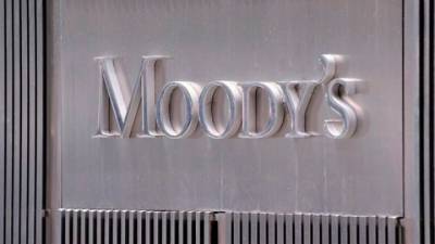 Moody’s: Το αξιόχρεο της Ελλάδας (Β1) στηρίζεται από τη μέτρια οικονομική ισχύ της