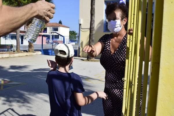 Κλείνουν τα δημοτικά σχολεία σε όλη την Ελλάδα