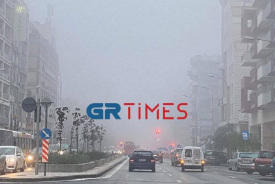 Θεσσαλονίκη: Πυκνή ομίχλη σκέπασε την πόλη (Φωτογραφίες)