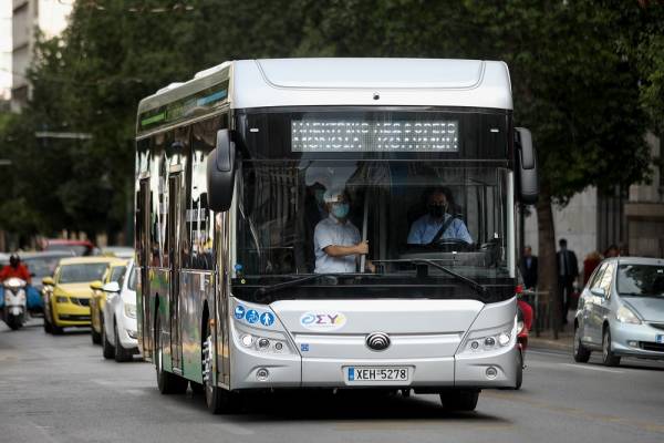 Αθήνα: Σήμερα έγινε το πρώτο δρομολόγιο ηλεκτρικού λεωφορείου με επιβάτες