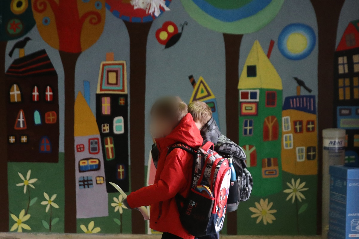 Φόβοι για τα σχολεία: Τι θα κρίνει νέα μέτρα - Μαθητής 1 στα 4 κρούσματα