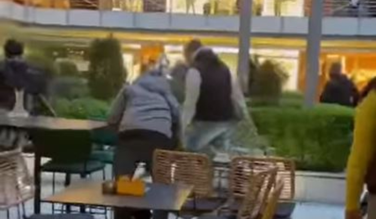 Θεσσαλονίκη: Βίντεο ντοκουμέντο από το άγριο επεισόδιο μέσα σε εμπορικό - «Σε ποιον βγάζεις μαχαίρι ρε»