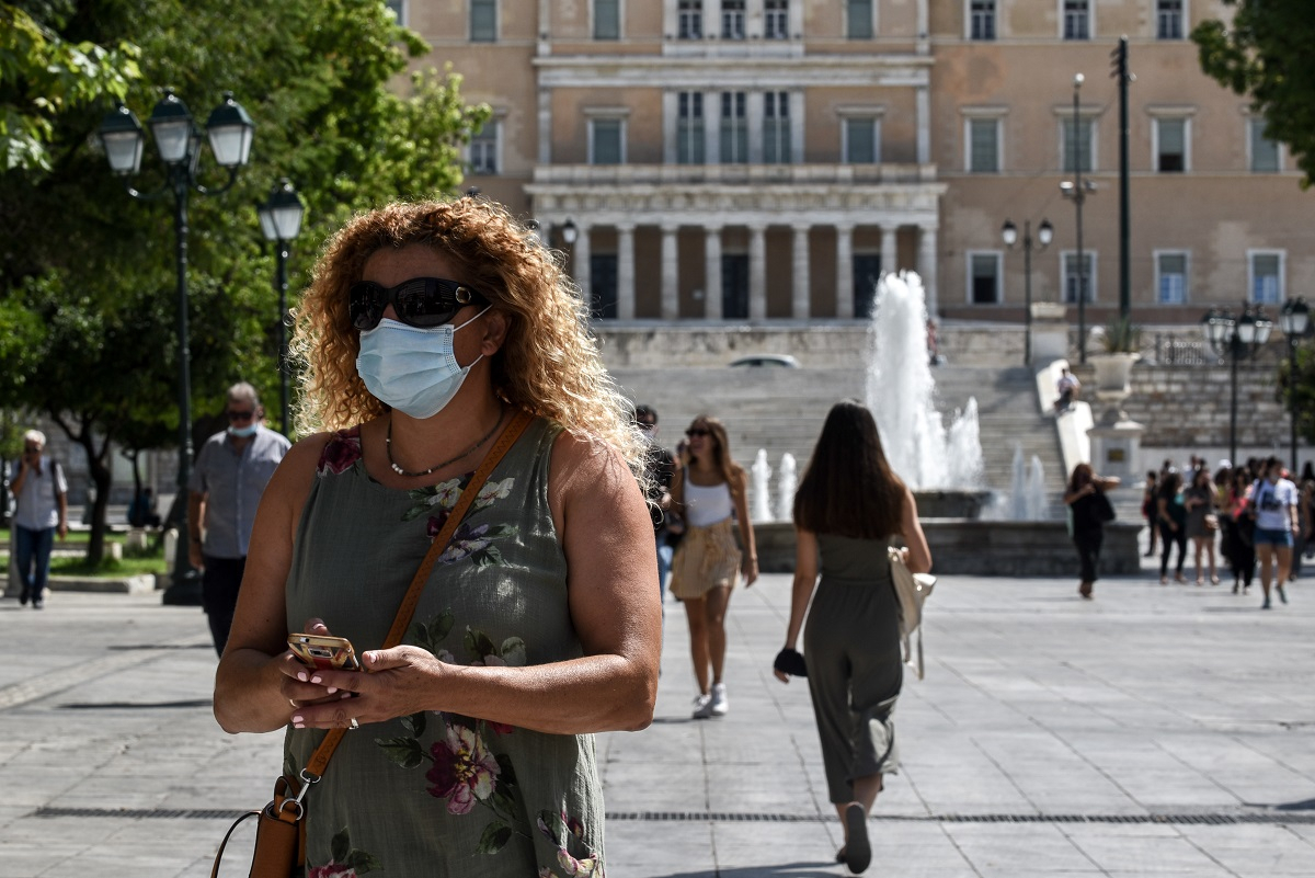 Η ανατροπή με την κατάργηση της μάσκας στην Ελλάδα - Τα νεότερα