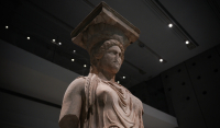 «Καρφιά» Μουσείου Ακρόπολης κατά Σούνακ: Πολιτισμός δεν είναι μόνο οι αρχαιότητες, αλλά και οι συμπεριφορές