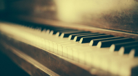 Θεσσαλονίκη: Πιάνο 100 ετών βρέθηκε πεταμένο στα σκουπίδια