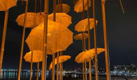Θεσσαλονίκη: Πορτοκαλί οι Ομπρέλες του Ζογγολόπουλου για την Παγκόσμια Ημέρα κατά της έμφυλης βίας