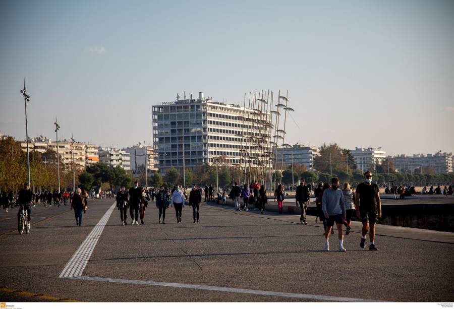 Συναγερμός στη Θεσσαλονίκη: Αύξηση 50% στα ενεργά κρούσματα - Εκτοξεύτηκε ο δείκτης R
