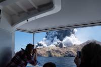 Νέα Ζηλανδία: Τουλάχιστον 13 νεκροί από την έκρηξη του ηφαιστείου