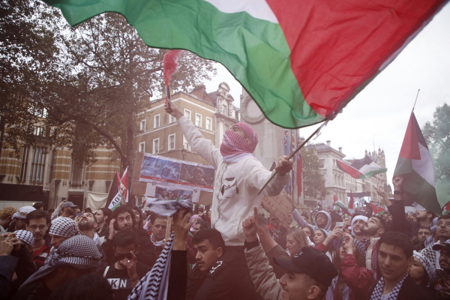 Λονδίνο: Έκλεισε το King’s Cross - Περίπου 100.000 διαδηλώνουν υπέρ της Παλαιστίνης