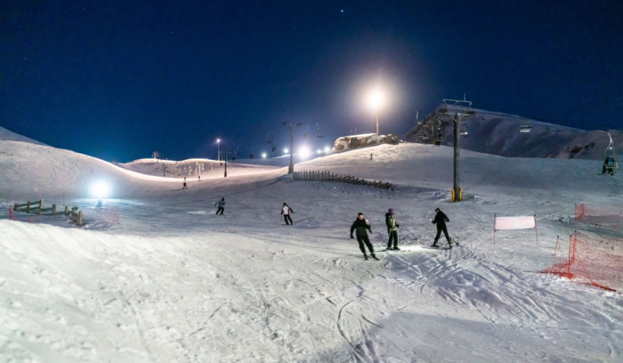 Τριήμερο Καθαράς Δευτέρας 2023 με νυχτερινό σκι στο Χιονοδρομικό Κέντρο Παρνασσού
