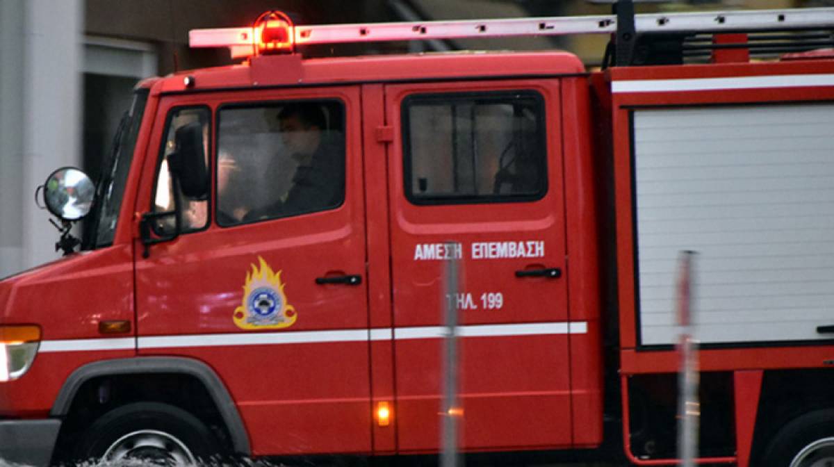 Φωτιά ξέσπασε σε σουβλατζίδικο στο κέντρο της Αθήνας