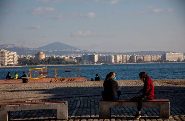 Εξαδάκτυλος: «Στη Θεσσαλονίκη να πάμε σε μέτρα Μαρτίου χθες»