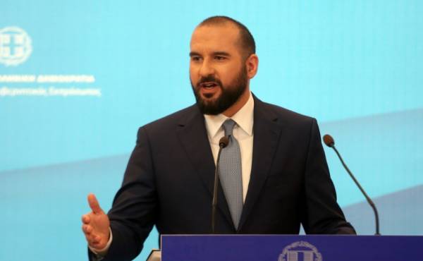 Τζανακόπουλος: Να δεσμευθεί ο Μητσοτάκης ότι αν χάσει στις ευρωεκλογές θα μείνει μέχρι τις εθνικές