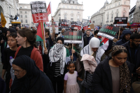 Μαζικές διαδηλώσεις υπέρ της Παλαιστίνης στις ΗΠΑ και σε ευρωπαϊκές πόλεις (φωτογραφίες - βίντεο)