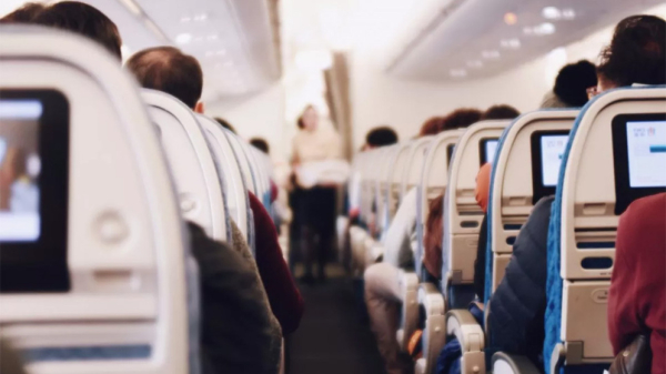 Ηράκλειο: Αναστάτωση σε πτήση με τον τσακωμό επιβατών - Δύο συλλήψεις