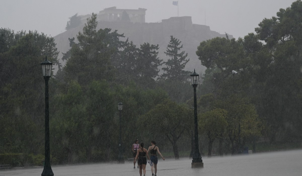Καιρός - meteo: 6η μέρα με φαινόμενα στην Αθήνα - Πού θα χτυπήσουν καταιγίδες