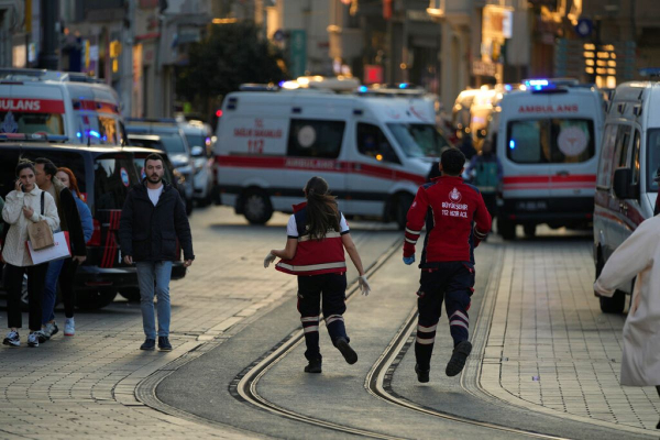 «Σαν να σταματάει η ζωή σου» - Όσα έζησε η 39χρονη Ελληνίδα στην έκρηξη στην Κωνσταντινούπολη