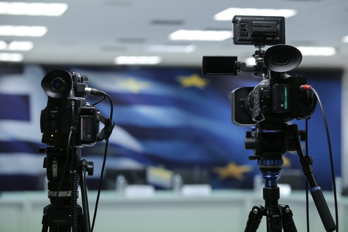 ΕΕ: Μέτρα για την ελευθερία των ΜΜΕ με αναφορά σε Πολωνία, Ουγγαρία και Ελλάδα