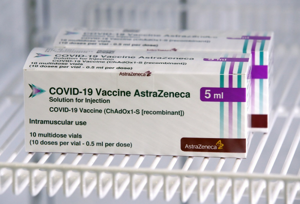 Εμβόλιο AstraZeneca: Οι απαντήσεις για β&#039; δόση, αλλαγή και μίξη εμβολίων