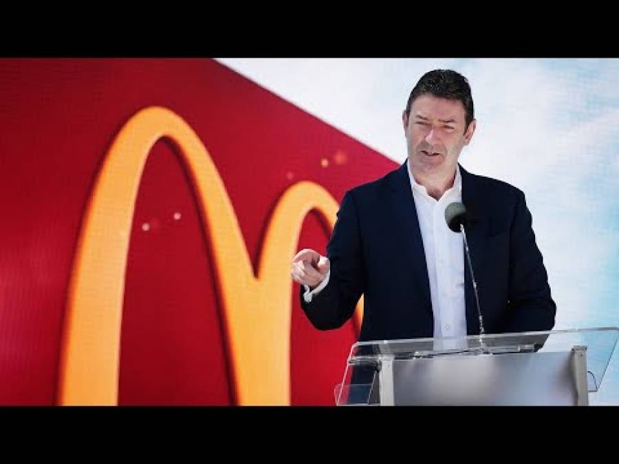 Ροζ σκάνδαλο στα McDonald&#039;s: Απολύθηκε ο CEO που διπλασίασε την αξία του κολοσσού