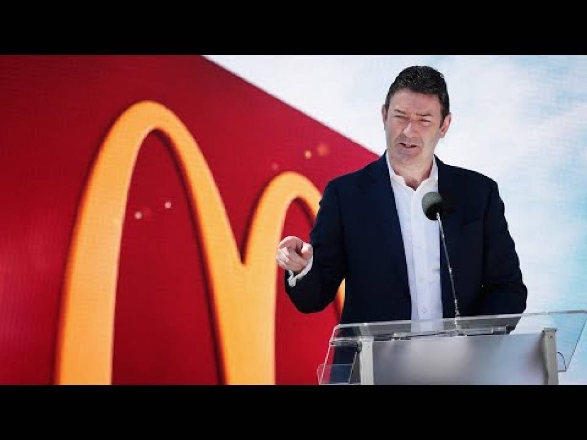 Ροζ σκάνδαλο στα McDonald's: Απολύθηκε ο CEO που διπλασίασε την αξία του κολοσσού