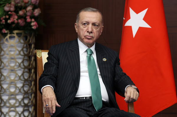 Ο Ερντογάν πηγαίνει σε εκλογές και ανοίγει μέτωπο με το ΝΑΤΟ και τη Δύση