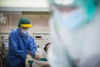 Κορονοϊός: «Διασωληνωμένοι ασθενείς νοσηλεύονται εκτός ΜΕΘ»
