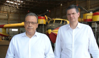 Επίσκεψη Φάμελλου στη βάση των Canadair, στην Ελευσίνα: Ζητάμε συντήρηση και επάρκεια μέσων