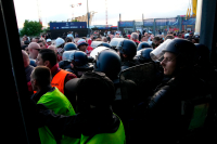 Champions League: UEFA και γαλλική αστυνομία υπεύθυνες για τα επεισόδια του τελικού στο Παρίσι