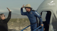 Τζεφ Μπέζος: Καρέ - καρέ η πτήση των δέκα λεπτών στο διάστημα