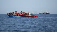 Ιταλία: 163 μετανάστες αποκλεισμένοι σε δύο διασωστικά πλοία