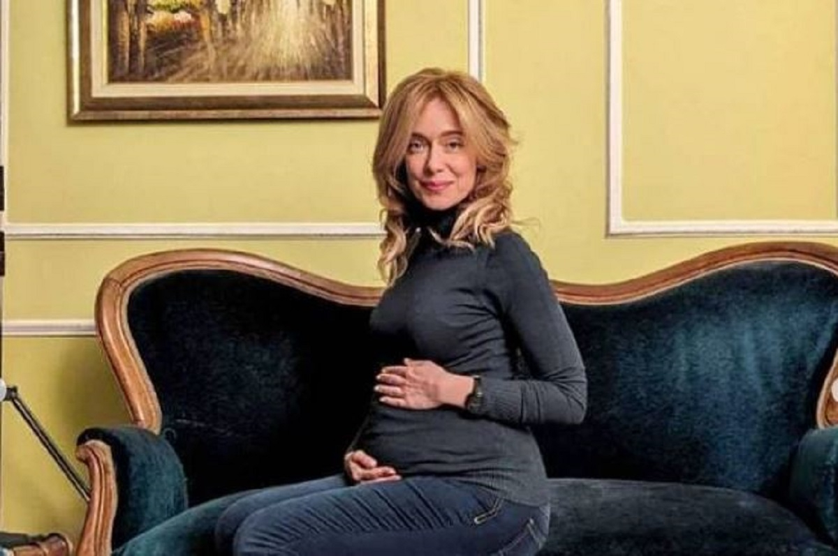 Έρωτας Φυγάς: Έγκυος η Ντάνη Γιαννακοπούλου (φωτογραφίες) - Αλλάζει το φινάλε;