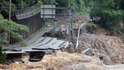 Φονικές πλημμύρες στην Ιαπωνία - Συνεχίζονται οι έρευνες για επιζώντες