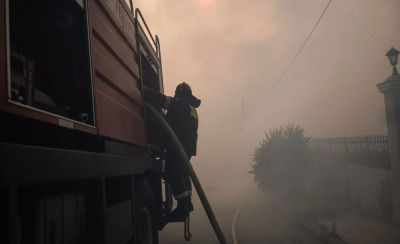 Φωτιές: Αυξημένη η επικινδυνότητα στη Bόρεια, Aνατολική και Nότια Ελλάδα από σήμερα έως την Τρίτη