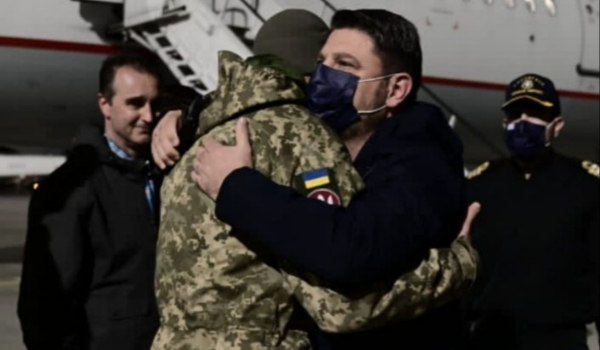 Το «Μission accomplished» του Χαρδαλιά με «φόντο» την Ουκρανία