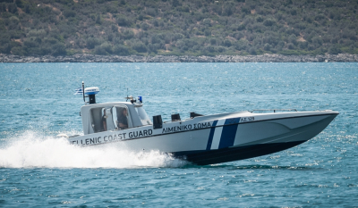 Κέα: Βύθιση ιστιοφόρου σκάφους - Διασώθηκαν και οι 6 επιβαίνοντες