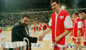 Θρήνος στο ελληνικό μπάσκετ: Πέθανε ο πρώτος πρόεδρος του ΕΣΑΚΕ, Θόδωρος Καρατζάς