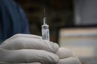 Εμβολιασμός: Ξεκινάει σήμερα στην Ελλάδα, πώς θα κλείνετε ραντεβού στο 13034