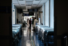 «Τουλάχιστον 55 ασθενείς με κορονοϊό νοσηλεύονται εκτός ΜΕΘ στην Αττική»