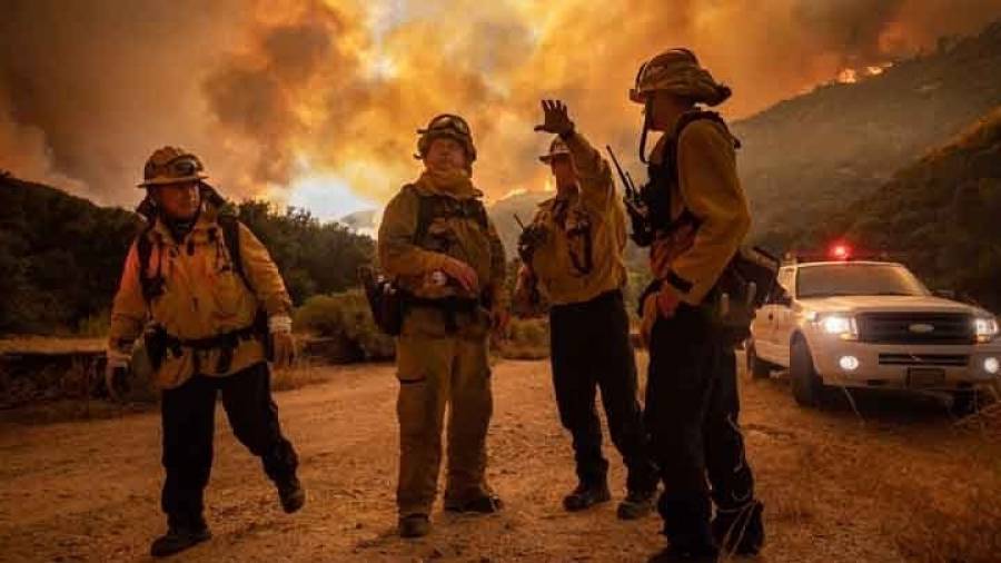 ΗΠΑ: Στις φλόγες η Καλιφόρνια - Χιλιάδες εγκατέλειψαν τις εστίες τους
